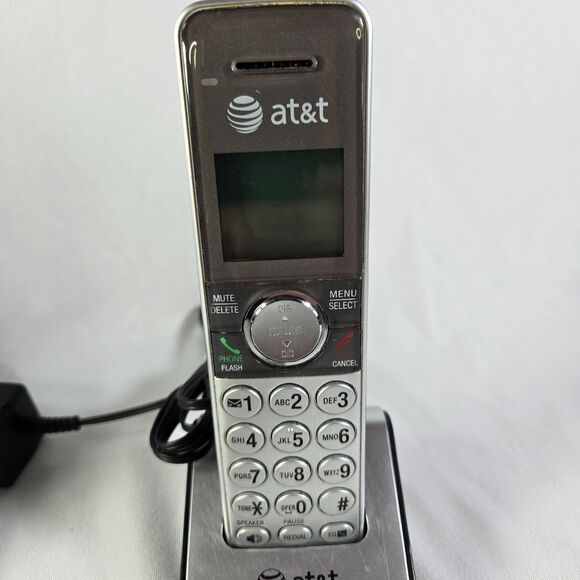 AT&T CL81301 DECT 6.0 Cordless Phone 3 Handsets Main Base Charging Base AC Adapt - Picture 11 of 16